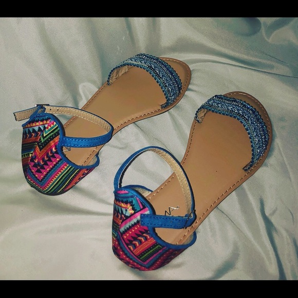 🌸Blue Sandals Sz 10🌸 - Picture 1 of 3
